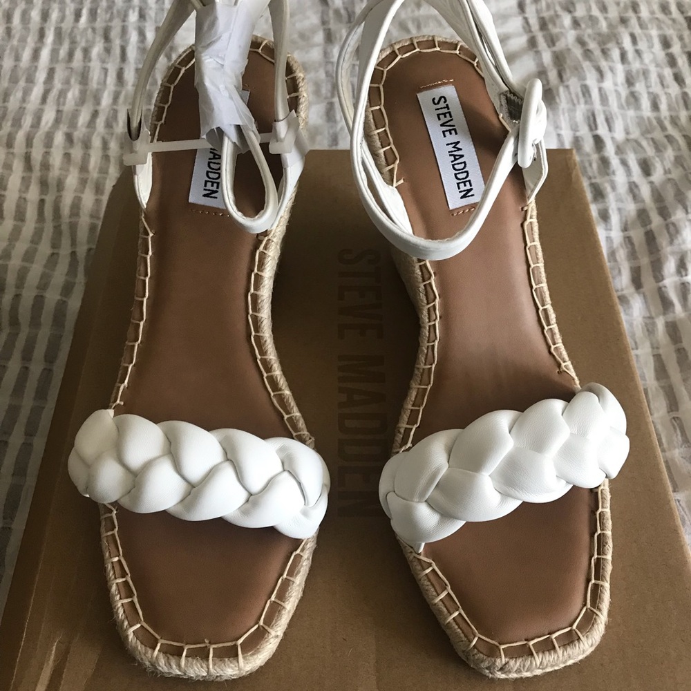 Black or white Steven Madden Nova wedge